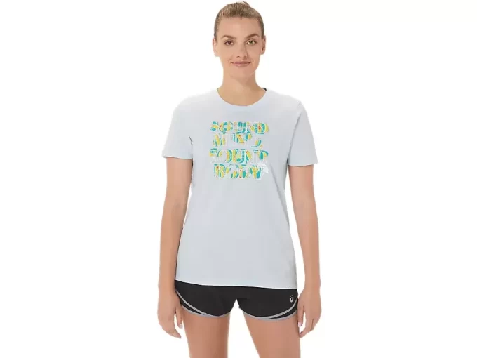 ASICS WOMEN’S HIBISCUS SLOGAN CREW