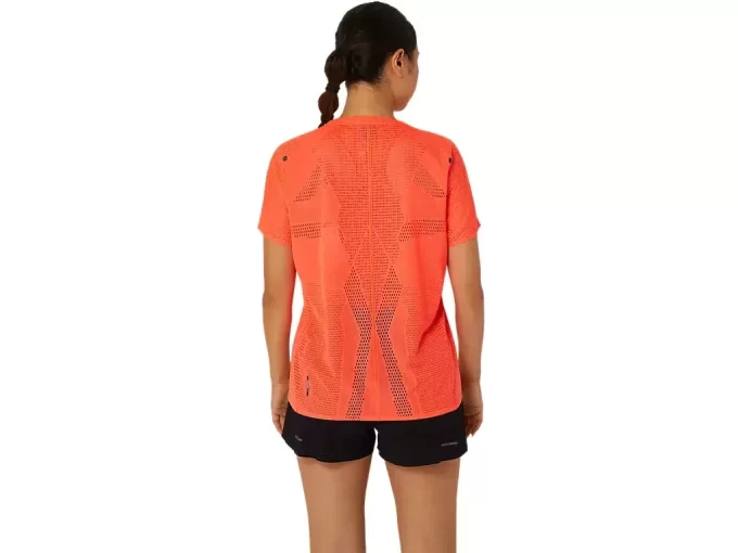 METARUN SHORT SLEEVE TOP