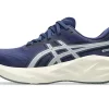 NOVABLAST  5 ASICS TRACK CLUB