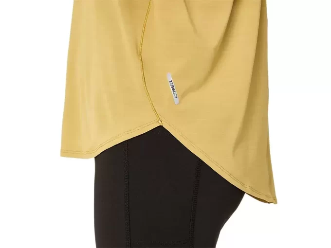 ROAD SHORT SLEEVE TOP