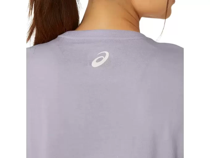 WOMEN’S ASICS MONARCH SLOGAN CREW WOMEN’S ASICS MONARCH SLOGAN CREW