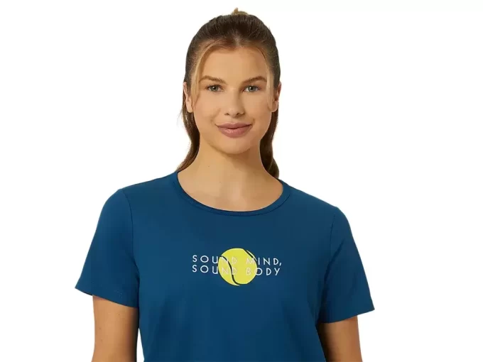 WOMEN’S CLASSIC GRAPHIC TEE WOMEN’S CLASSIC GRAPHIC TEE