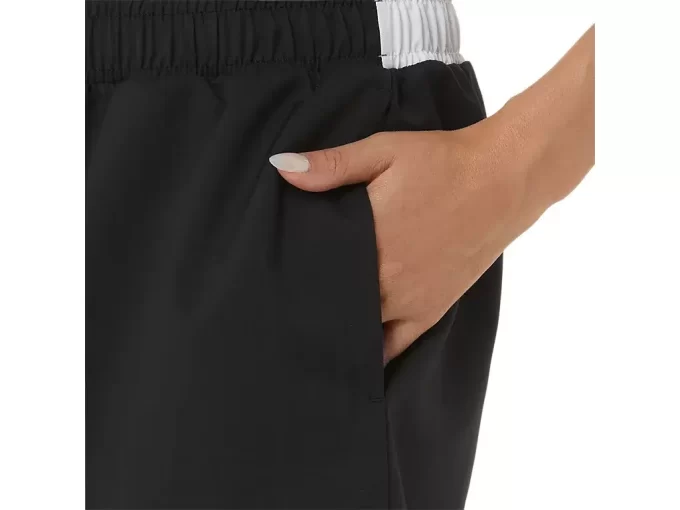 WOMEN’S COURT SHORT