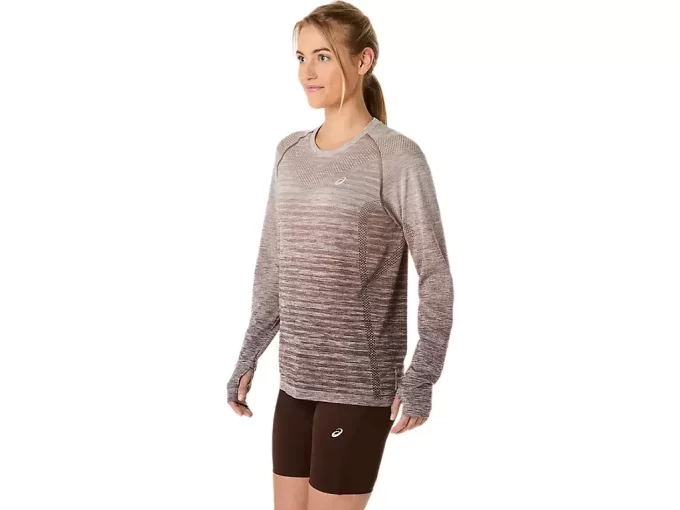 WOMEN’S SEAMLESS LONG SLEEVE TOP WOMEN’S SEAMLESS LONG SLEEVE TOP